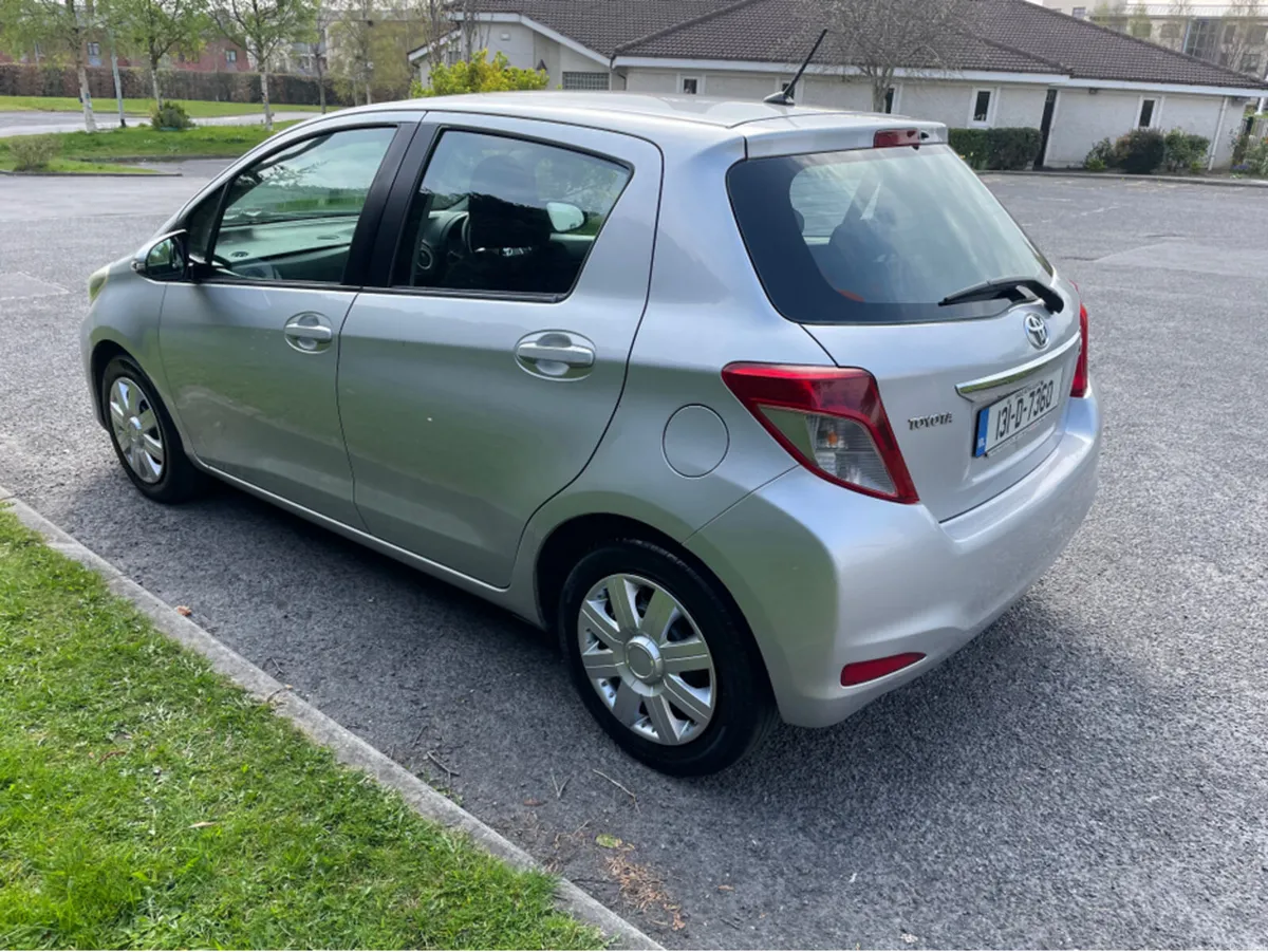 Toyota Yaris 1.4 D-4D LUNA 4DR - Image 4