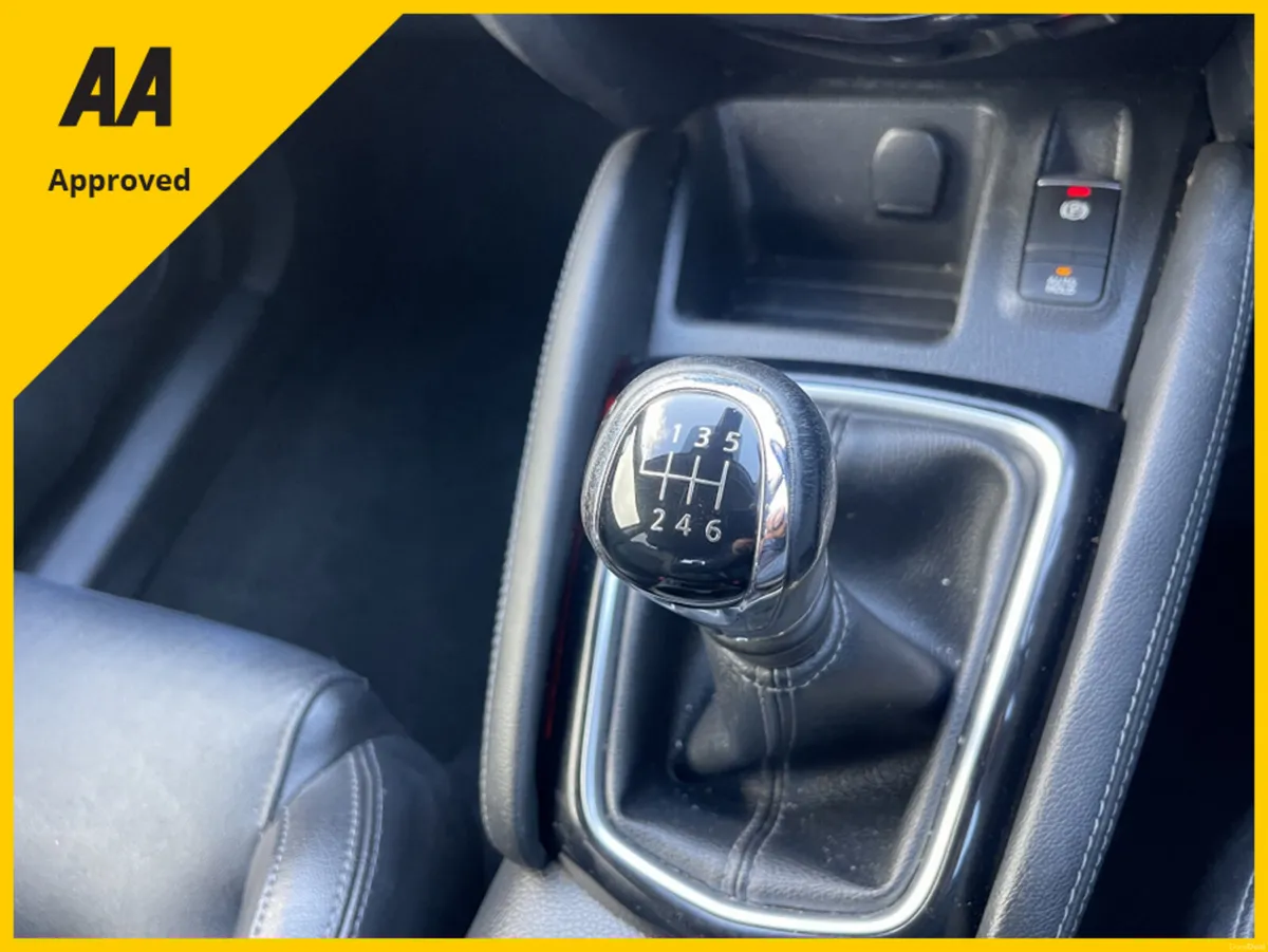 Nissan Qashqai TEKNA DIG-T FREE DELIVERY - Image 2