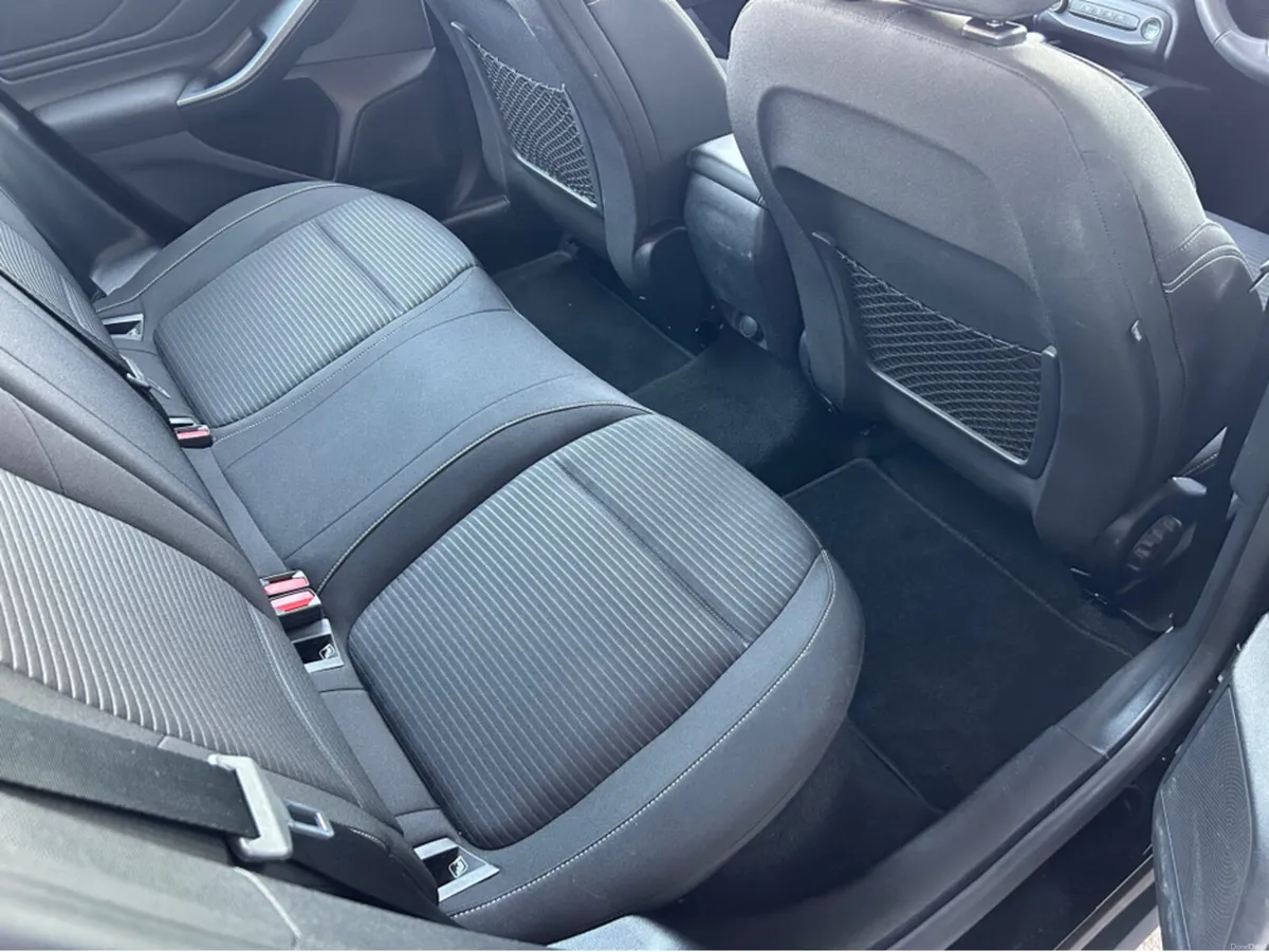 Ford Focus TITANIUM 1.0T 125 M6 4DR - Image 6