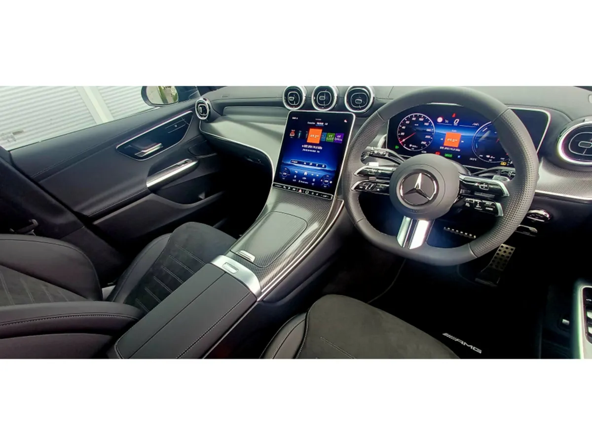 Mercedes-Benz GLC 261 GLC 300de 4MATIC AMG - Image 4