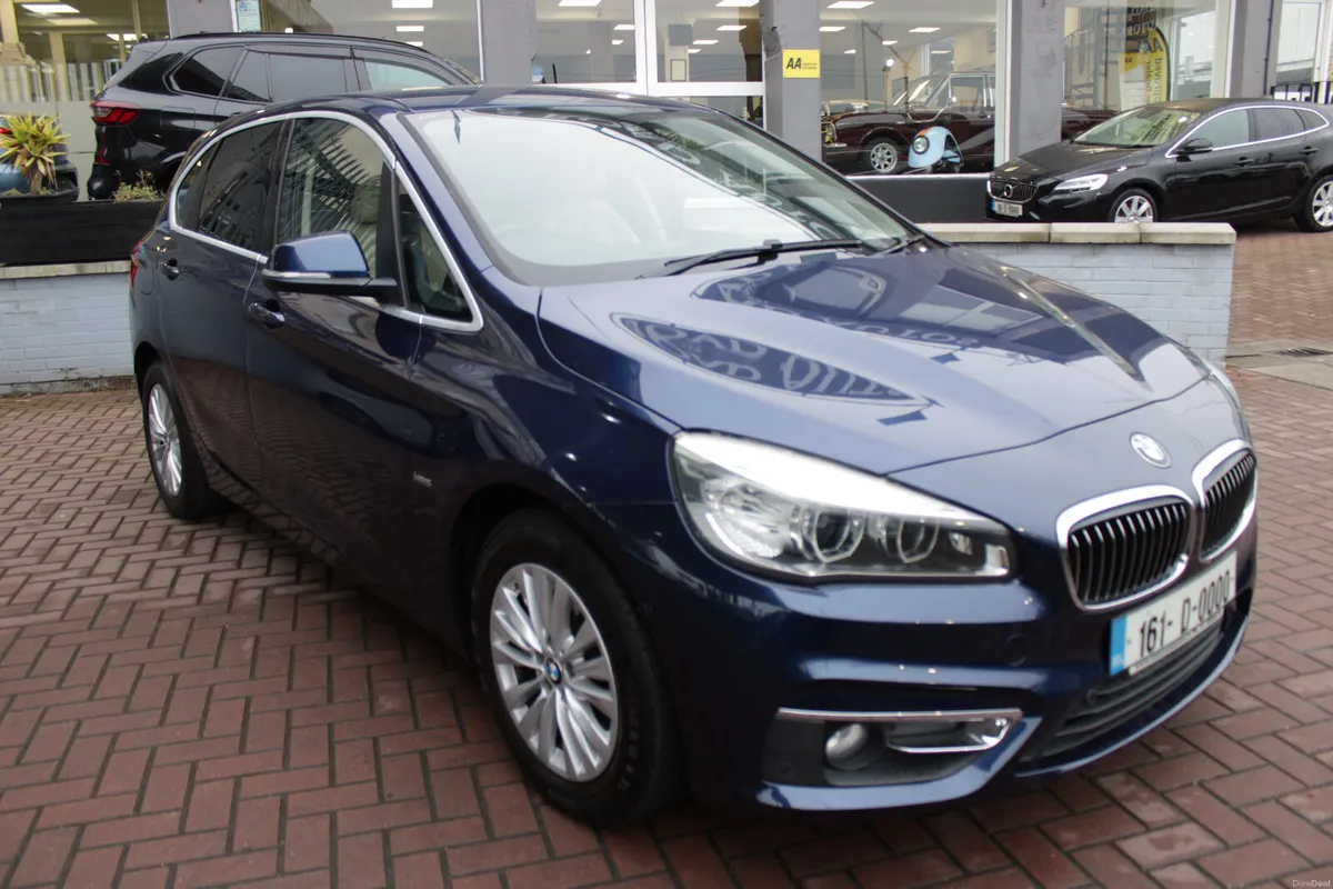 2.0D SE LUXURY EDITION 5DR ESTATE AUTOMATIC WITH O - Image 2