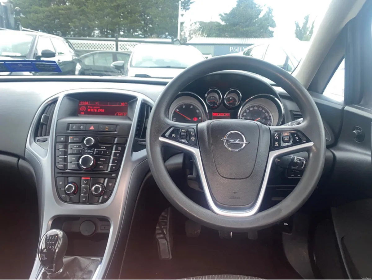 Opel Astra TOURER SC 1.6 CDTI 110PS 5DR - Image 2