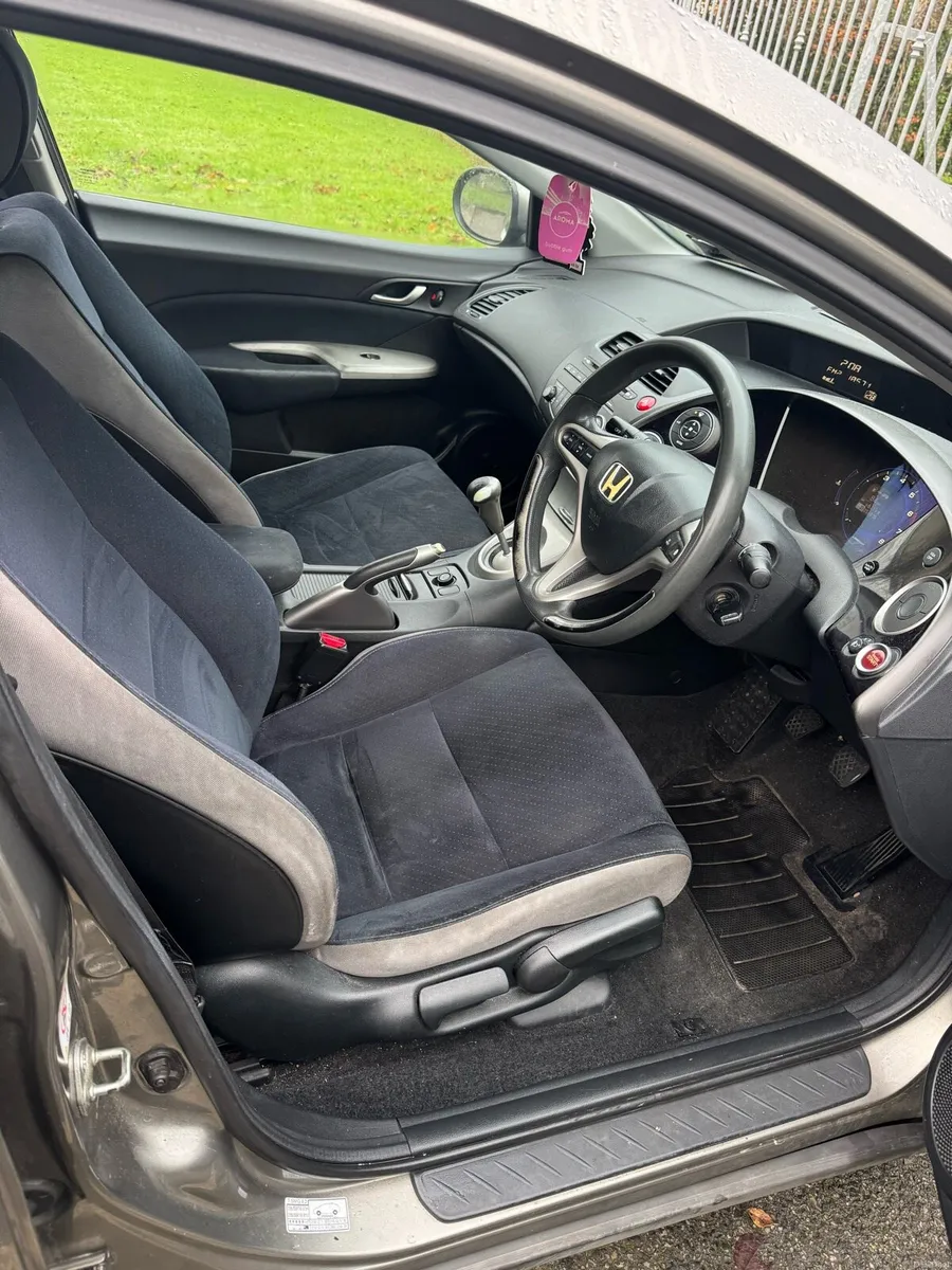 Honda Civic 2009 - Image 3