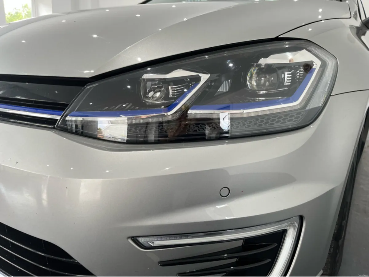 Volkswagen e-Golf PRICE DROP - Image 6