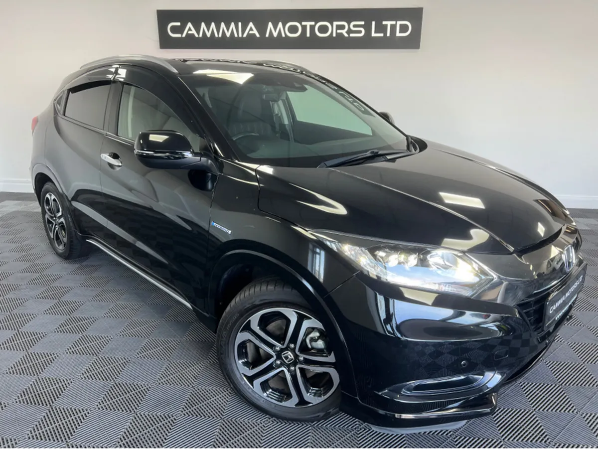 Honda Vezel HONDA VEZEL HYBRID HEATED SEATS*DRIVE - Image 1