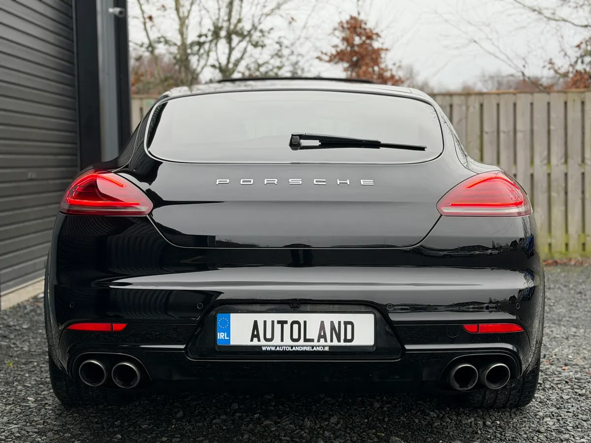 Porsche Panamera E Hybrid - Image 5