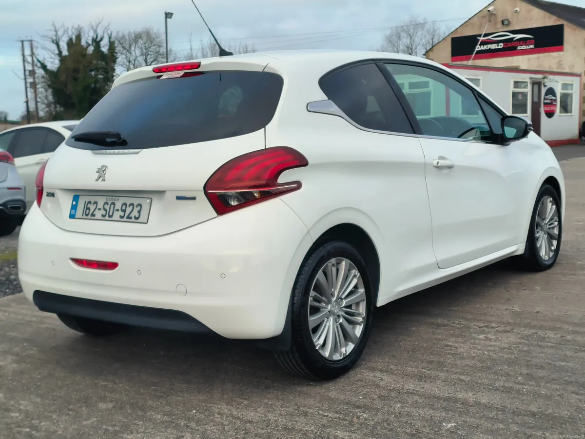 Peugeot 208 2016 - Image 4