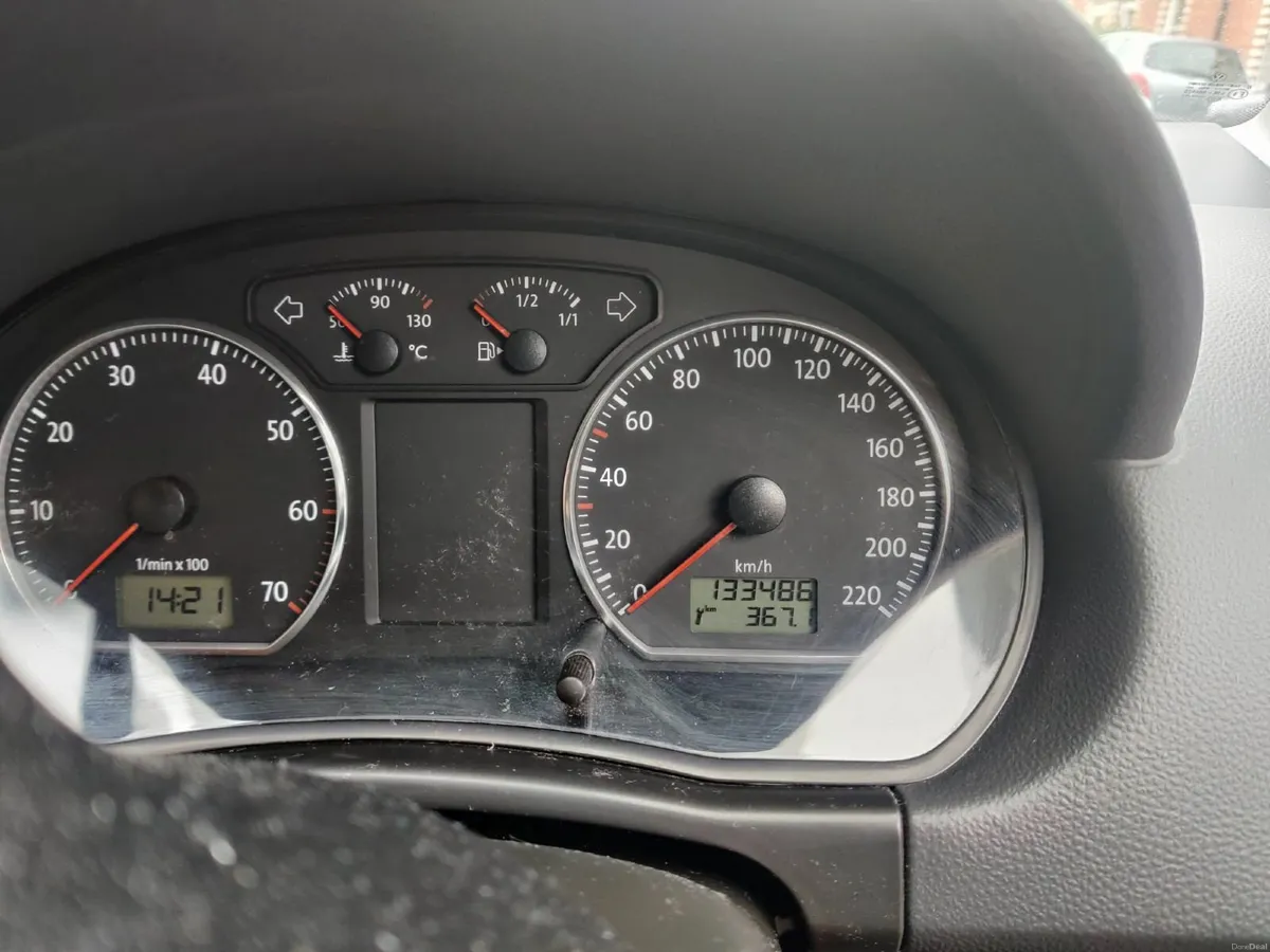 Volkswagen Polo 2007 - Image 2