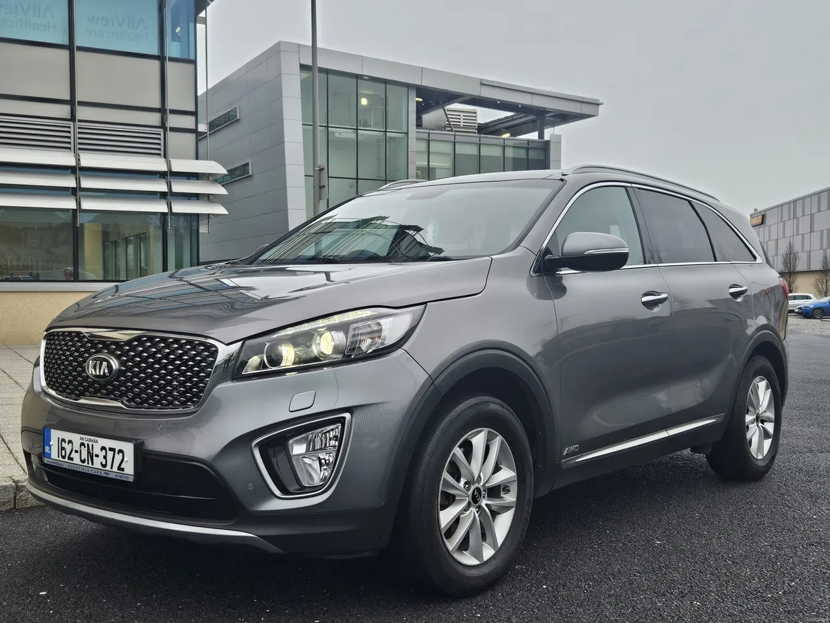 Kia Sorento 2016 - PLATINUM SPEC - PAN ROOF 4X4 - Image 1