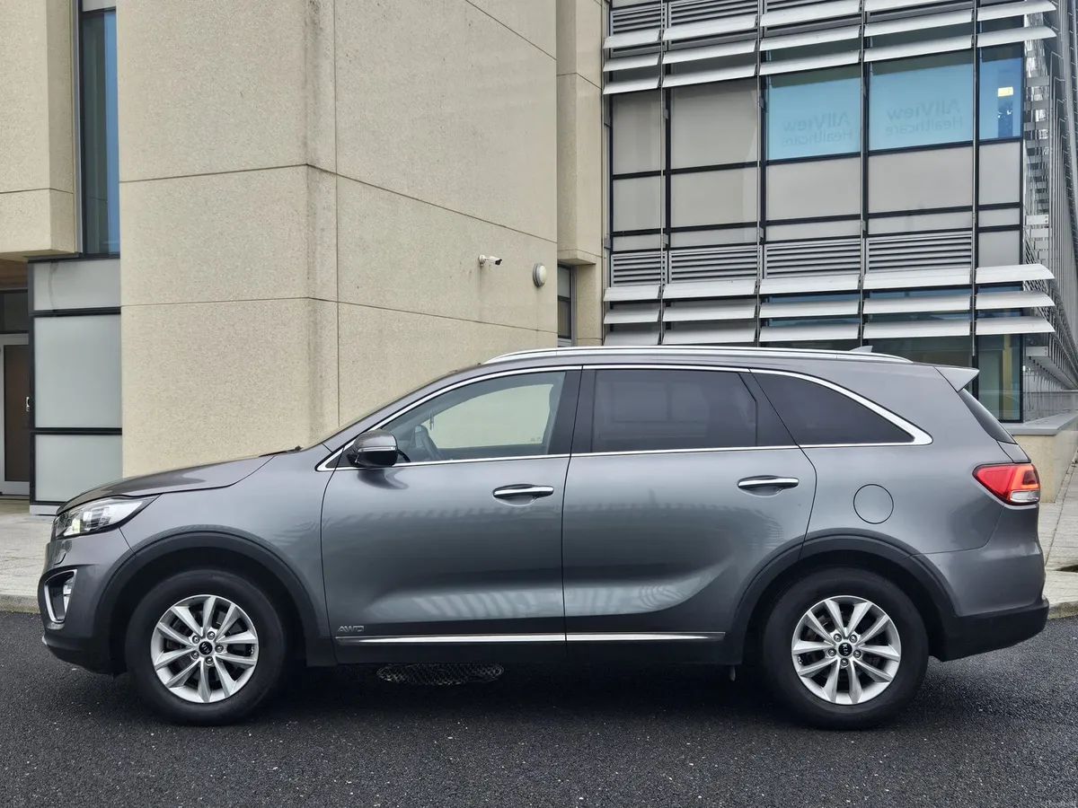 Kia Sorento 2016 - PLATINUM SPEC - PAN ROOF 4X4 - Image 3