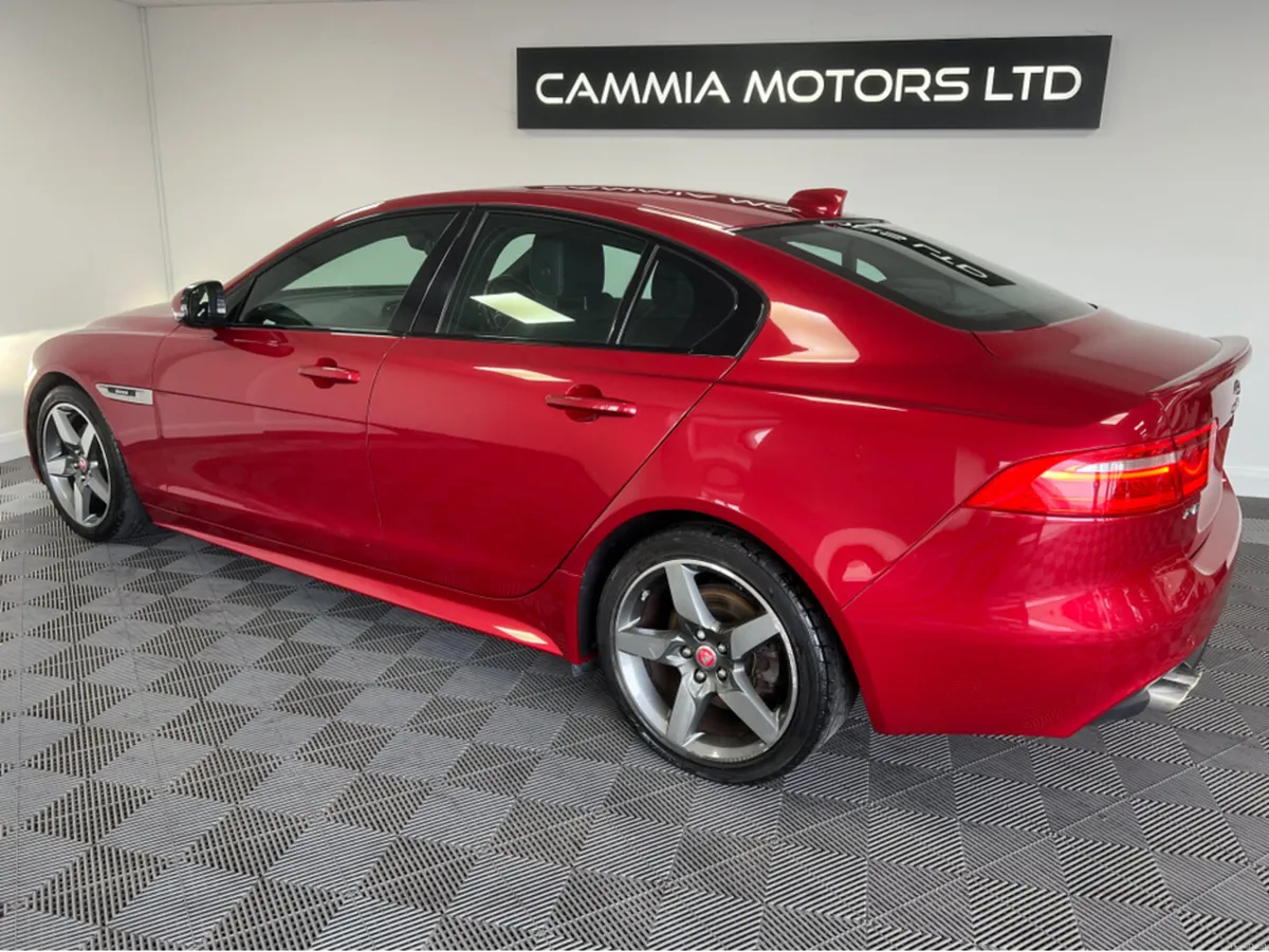 Jaguar XE *JAGUAR 2.0 D R-SPORT 180PS 4DR AUTO* *B - Image 3
