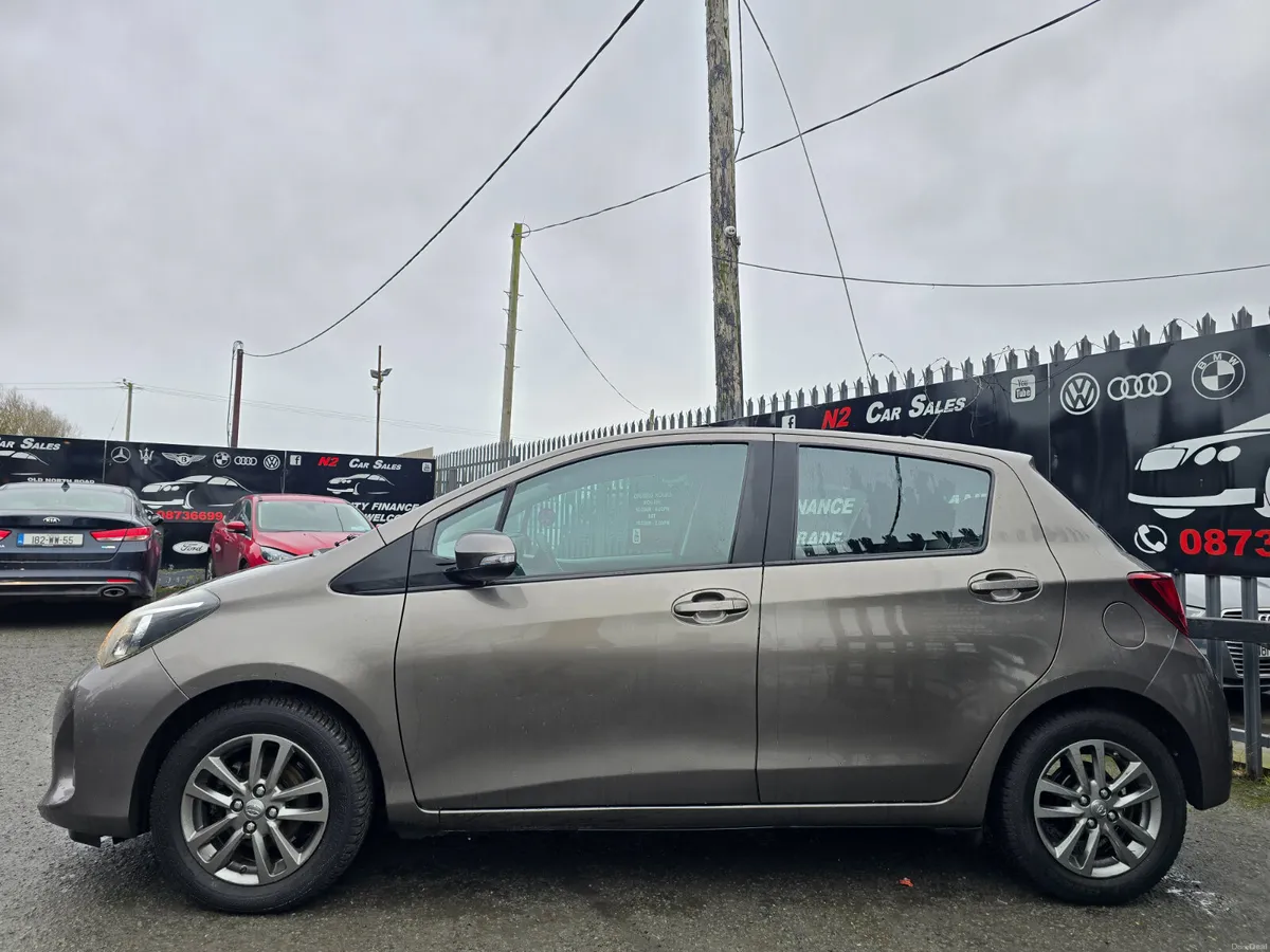 162 Toyota Yaris 1.0 Petrol, LOW MILES, NEW NCT - Image 4