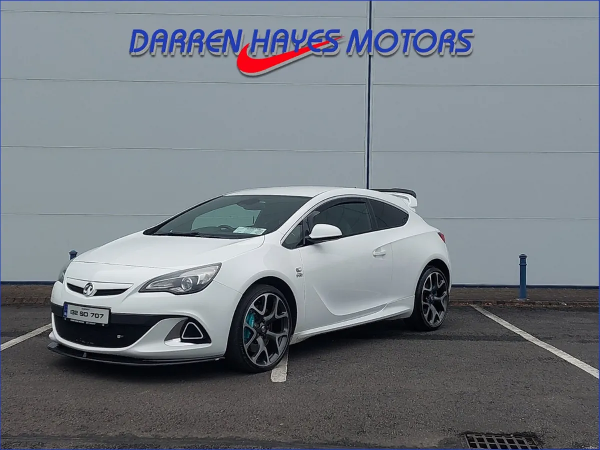 Vauxhall Astra 2.0 VXR 276BHP 3DR CDTI - Image 2