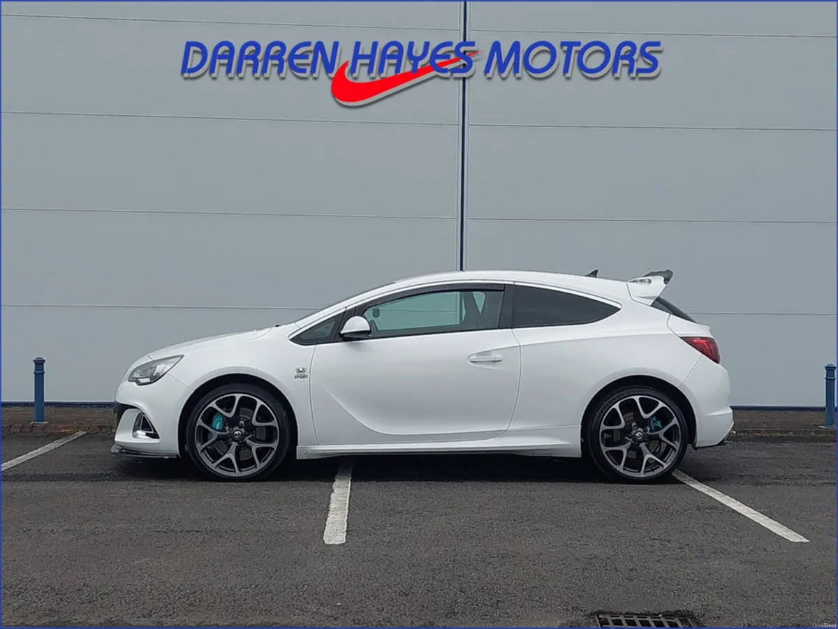 Vauxhall Astra 2.0 VXR 276BHP 3DR CDTI - Image 4