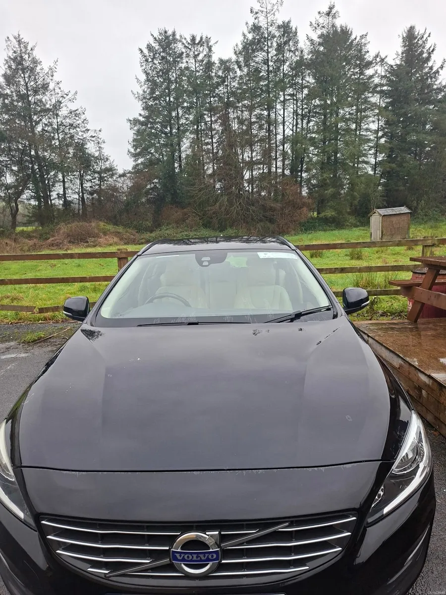 Volvo V60 2015 - Image 2