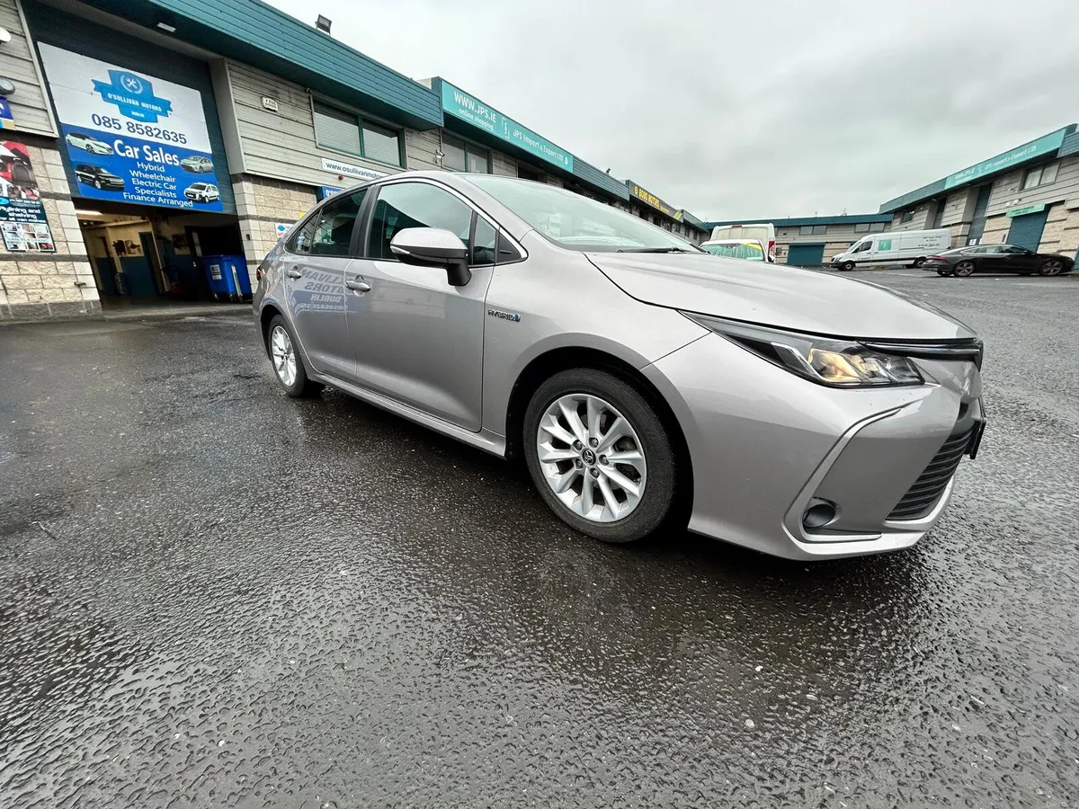 TOYOTA COROLLA/2022/IRISH CAR/1.8 HYBRID/AUTO - Image 2