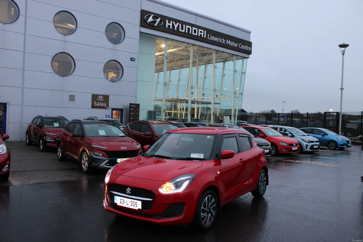 Suzuki Swift 2023 - Image 1