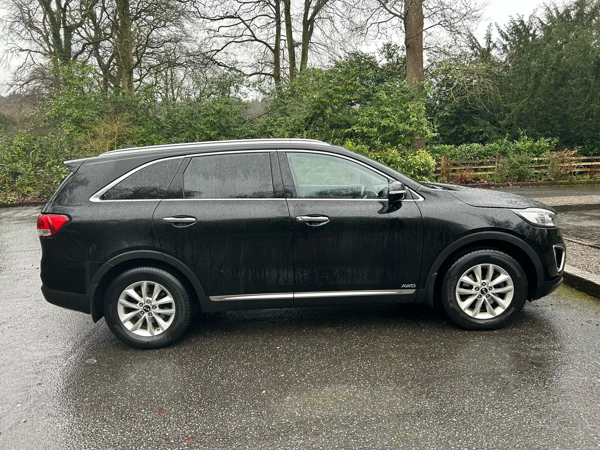 Kia Sorento 2015 diesel 7 seater - Image 4