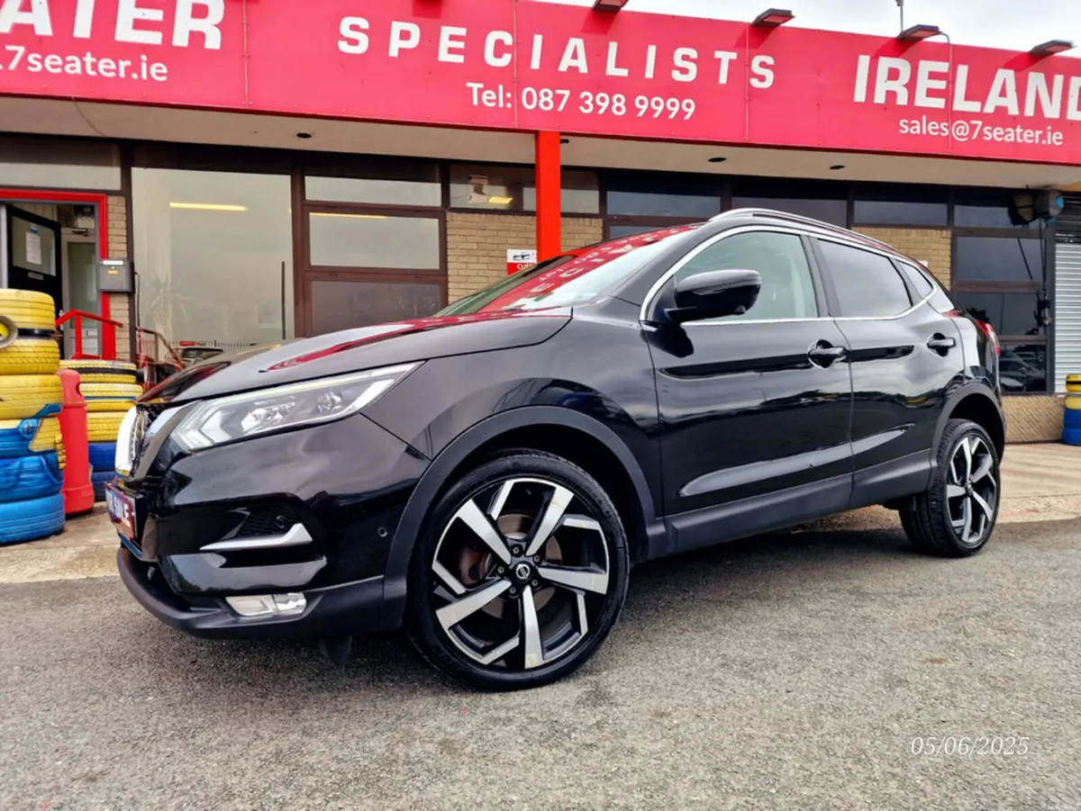 Nissan Qashqai 1.5 DCI TEKNA 110BHP PANORAMIC ROOF - Image 4