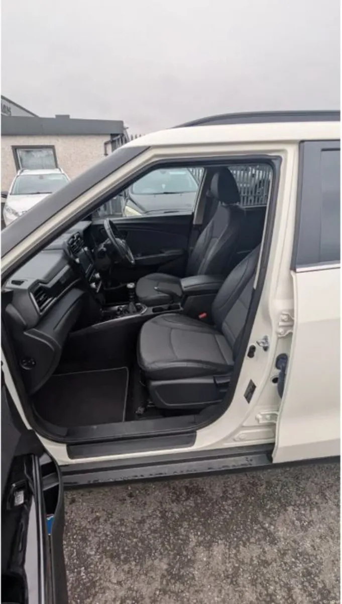 SsangYong Tivoli 2022 - Image 2