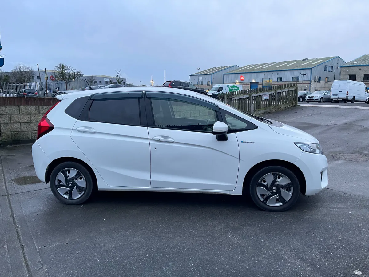 2015,Honda FIT GP5 Hybrid 5DR Automatic, - Image 4