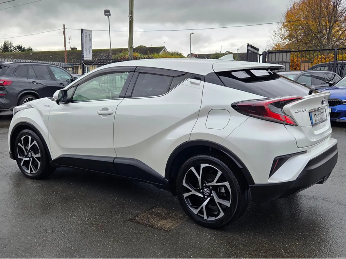 Toyota C-HR 1.8 HYBRID SPORT AUTO - Image 5