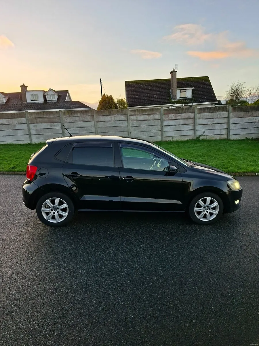 Vw polo automatic 1.2 petrol nct 12/26 tax 2/26 - Image 3