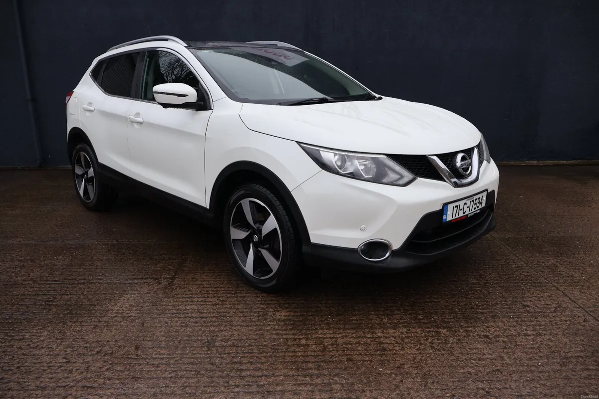 Nissan Qashqai N-Connecta 360 huge Spec! - Image 3