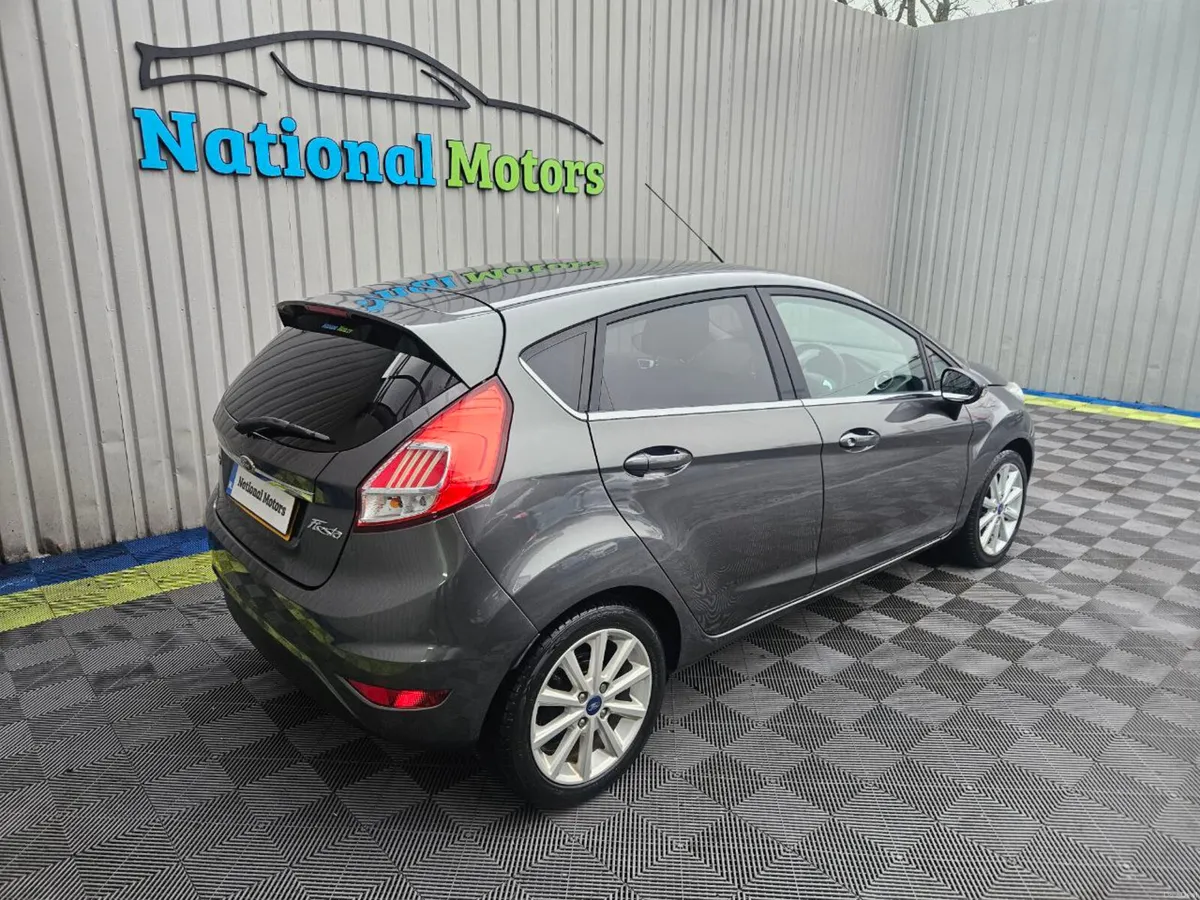 2016 Ford Fiesta TITANIUM 1.0 Petrol - Image 3