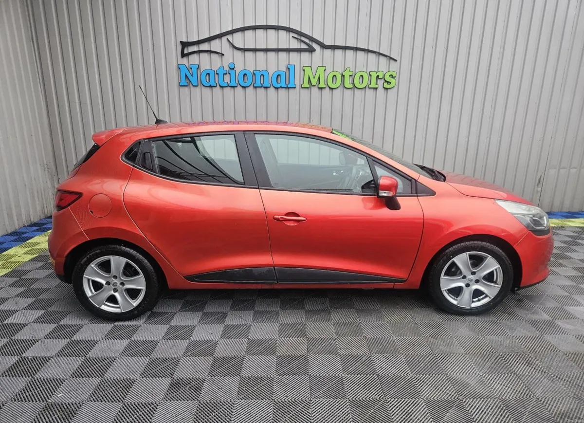 2015 Renault Clio 1.2 PETROL DYNAMIQUE NAV - Image 3