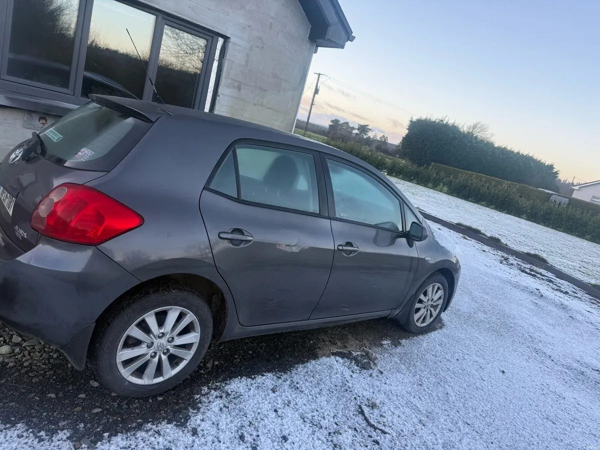 Toyota auris - Image 4