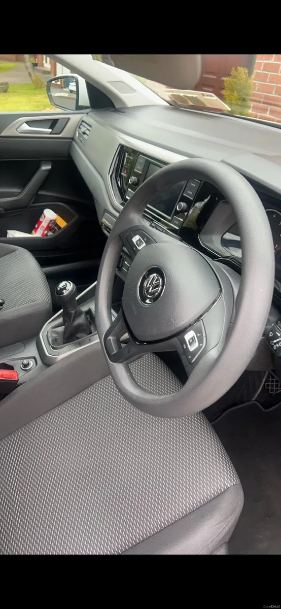 Volkswagen Polo 2019 - Image 2