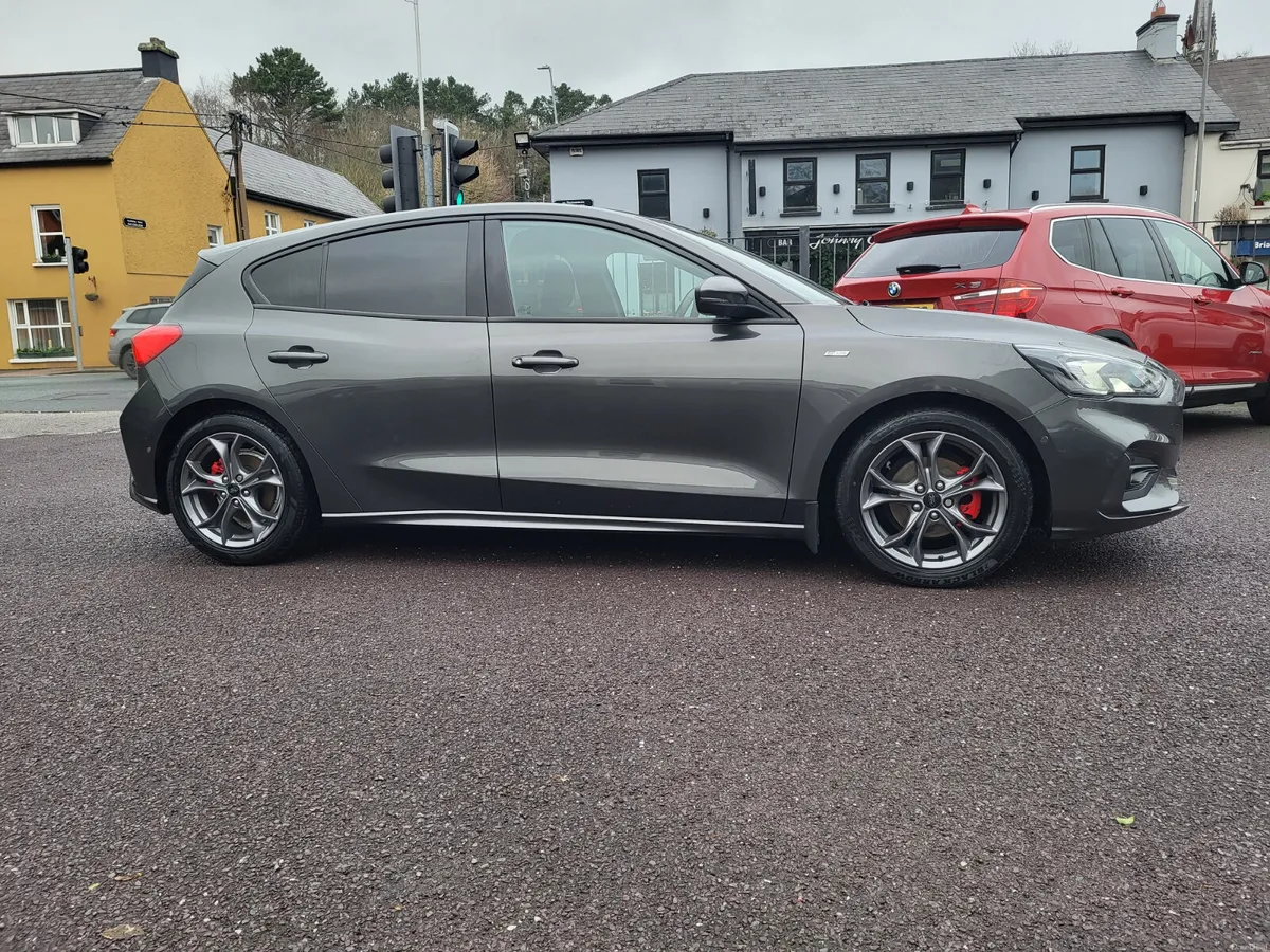 2022 Ford Focus ST-Line TDCI, FFSH, 12m Warranty - Image 2