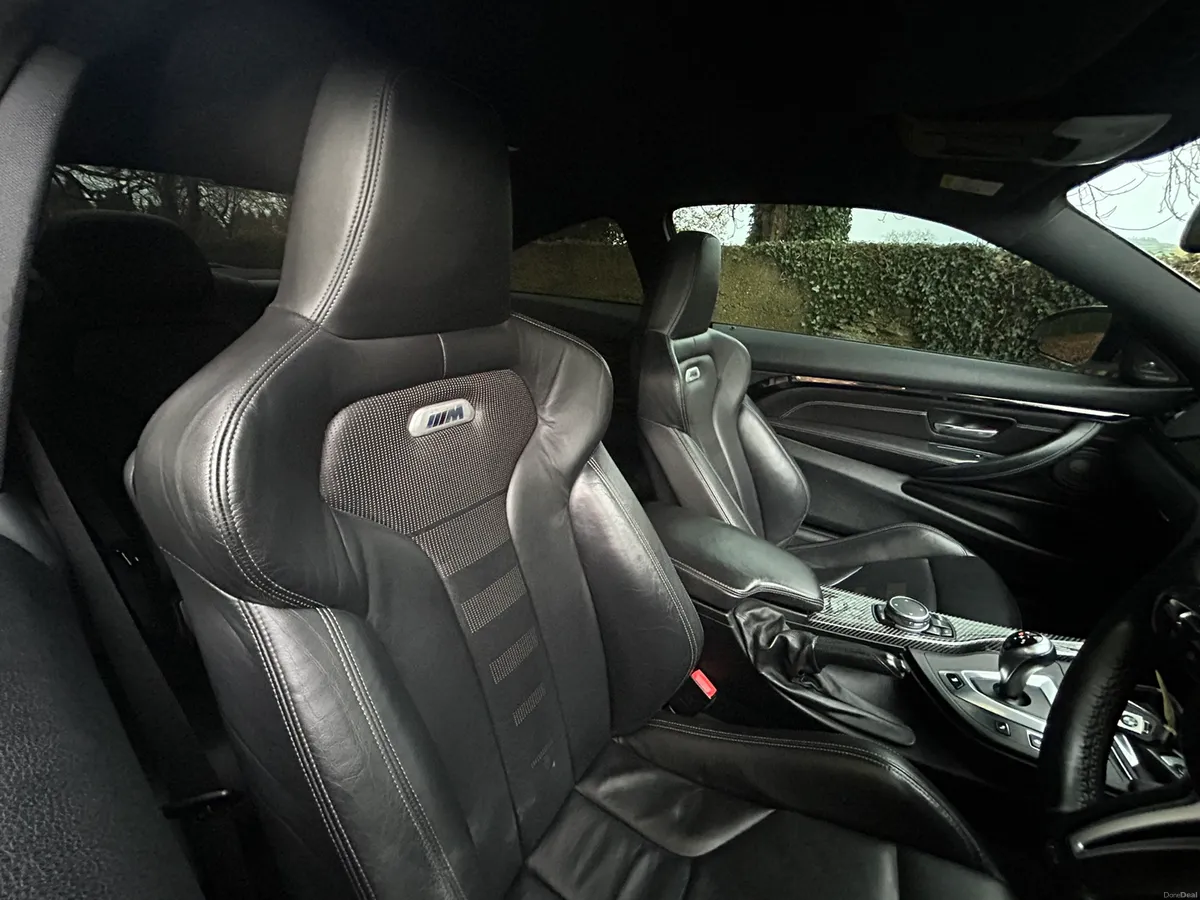 161 BMW M4 DCT F82 MINERAL WHITE LOW KMS FINANCE - Image 4