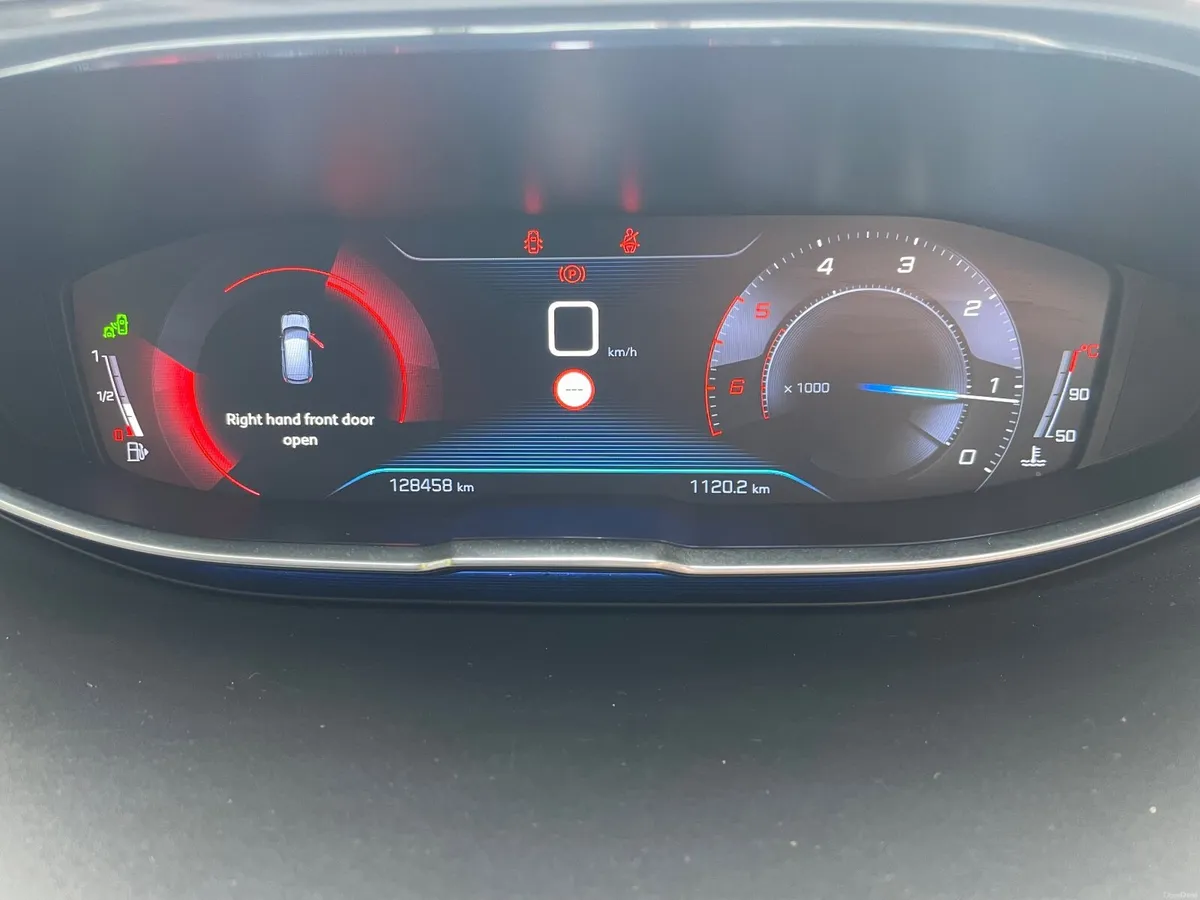 Peugeot 3008 2019 - Image 3