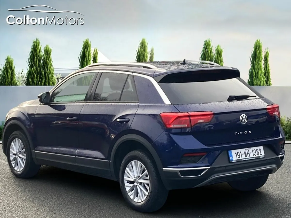 Volkswagen T-Roc Design 1.6 TDi 115bhp - Image 3