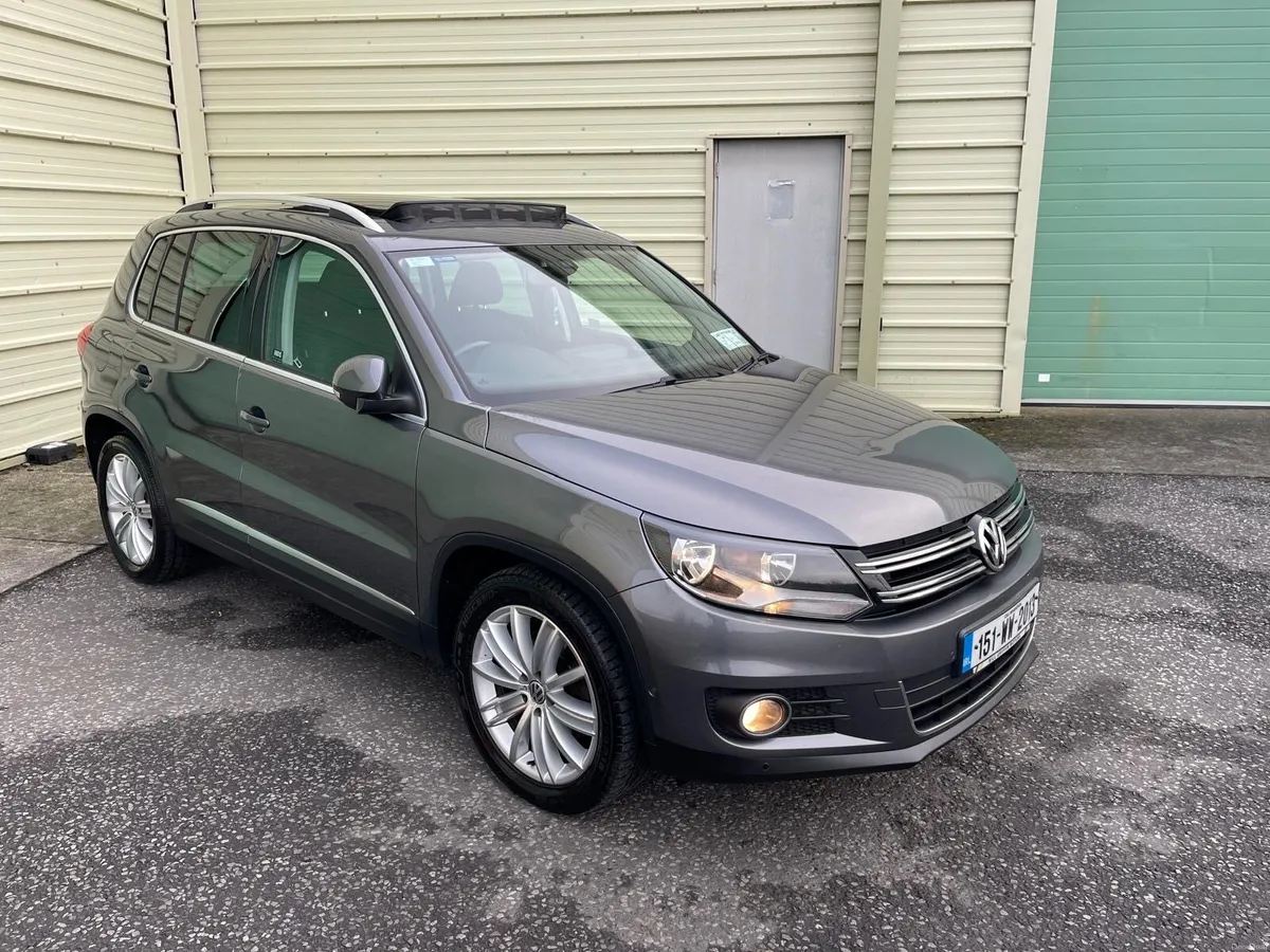 2015 Volkswagen Tiguan Sportline Panoramic Roof - Image 1
