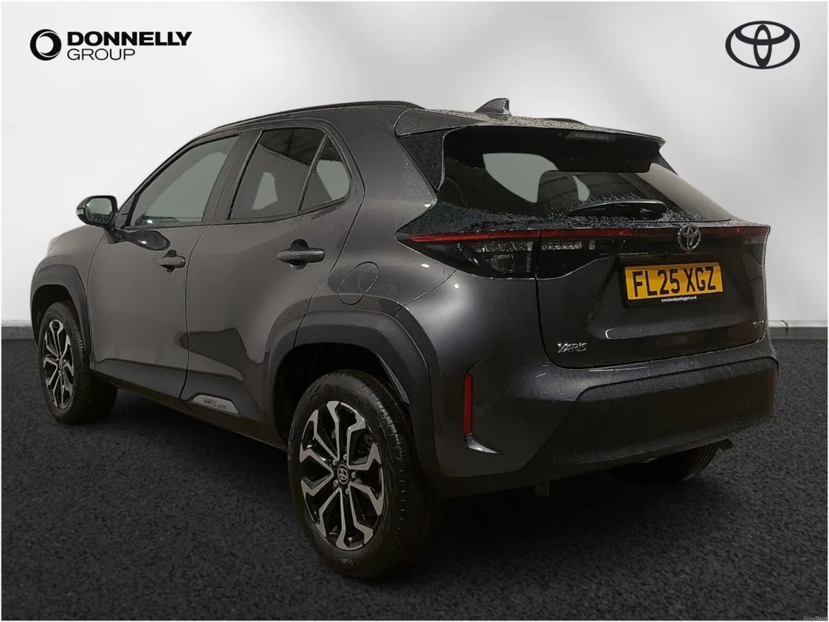 Toyota Yaris Cross Estate Design - Image 2