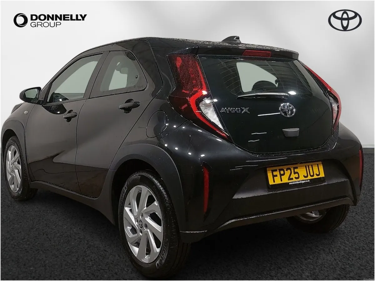 Toyota Aygo X Hatchback Pure - Image 2