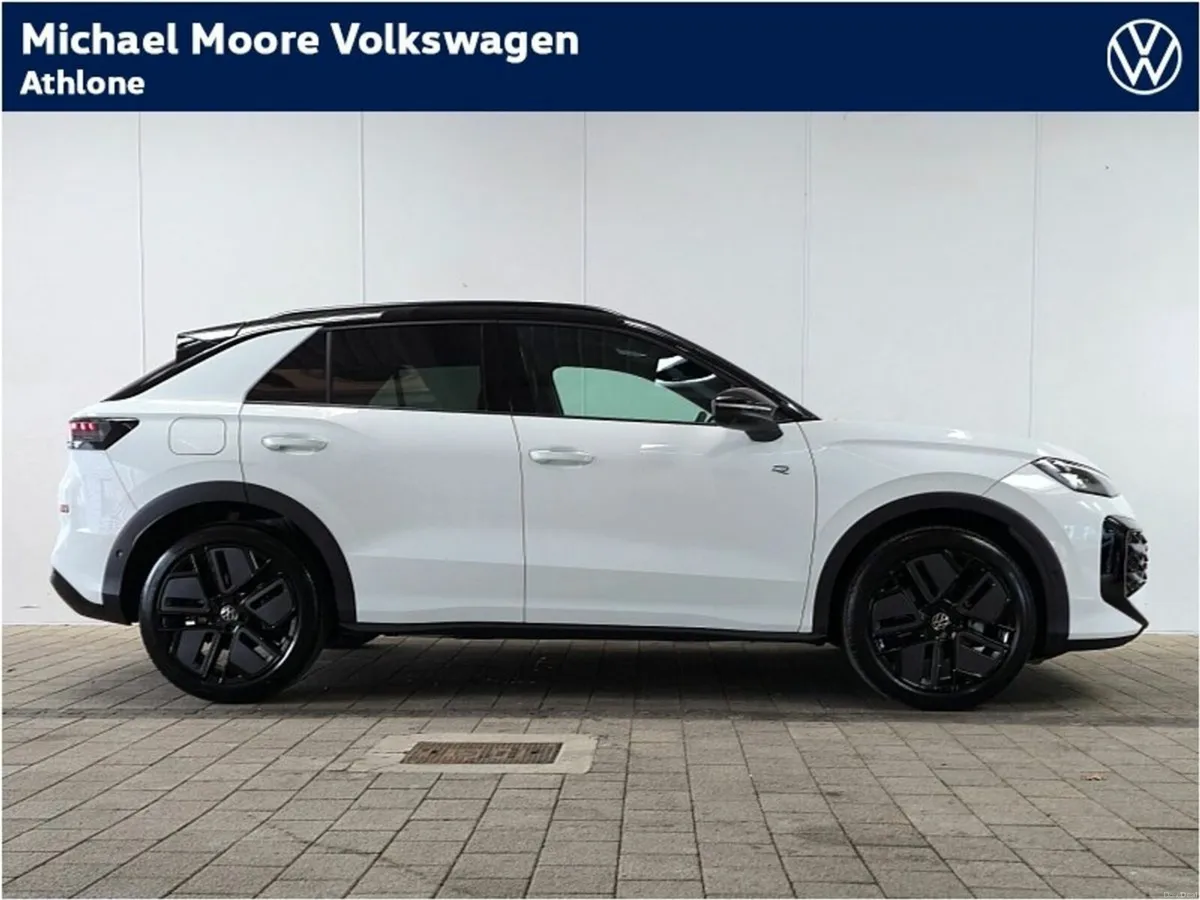 Volkswagen T-Roc R-Line 1.5 eTSI mHEV 150BHP - Image 6