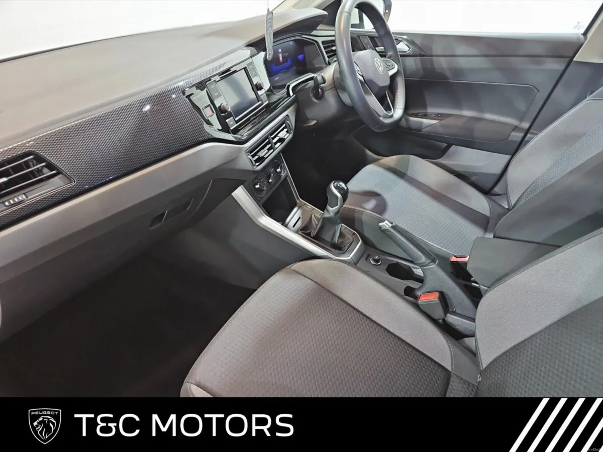 Volkswagen Taigo Life 95HP, Alloy Wheels, A/C, Aut - Image 4