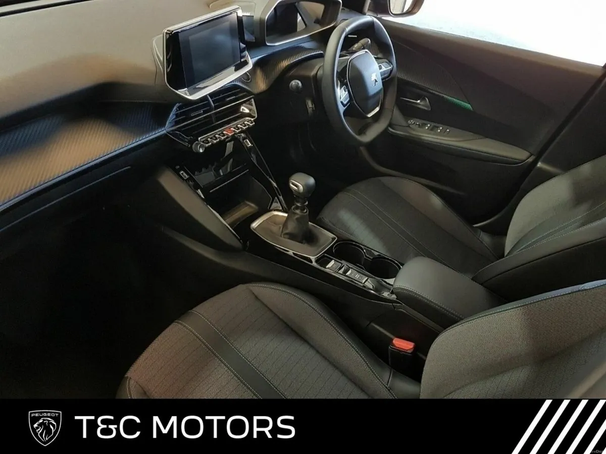 Peugeot 2008 Allure model - Reversing Camera and S - Image 4