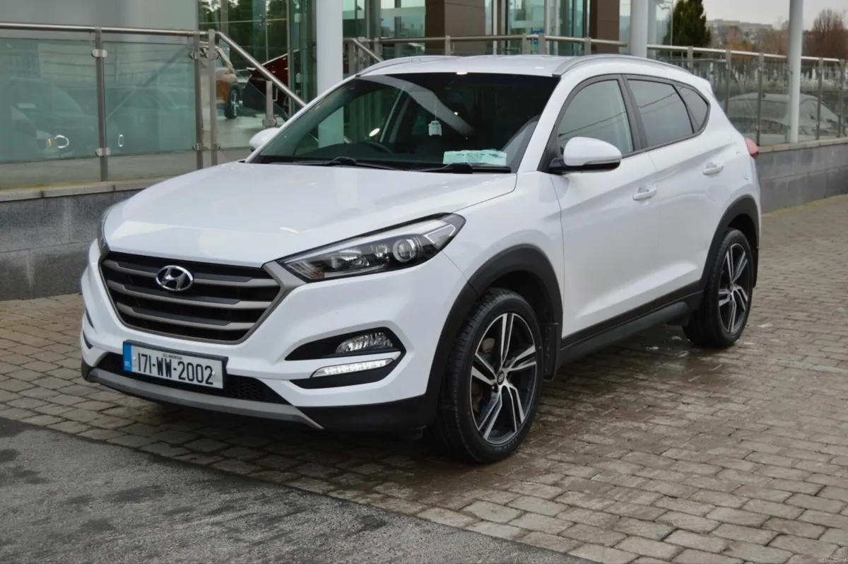 Hyundai Tucson 1.7 D Executive 2WD , Upgraded Allo - Image 3
