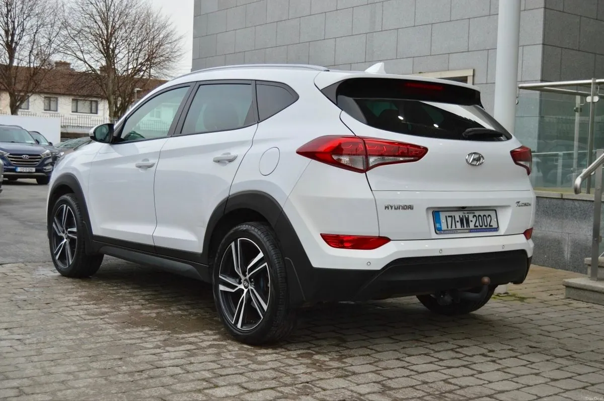 Hyundai Tucson 1.7 D Executive 2WD , Upgraded Allo - Image 4
