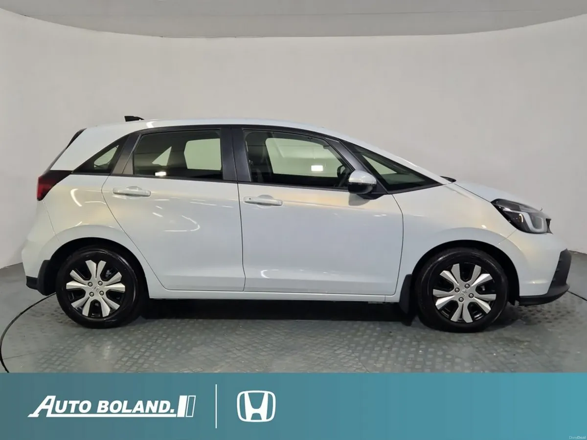 Honda Jazz 1.5i-MMD HEV Elegance Auto - Image 2