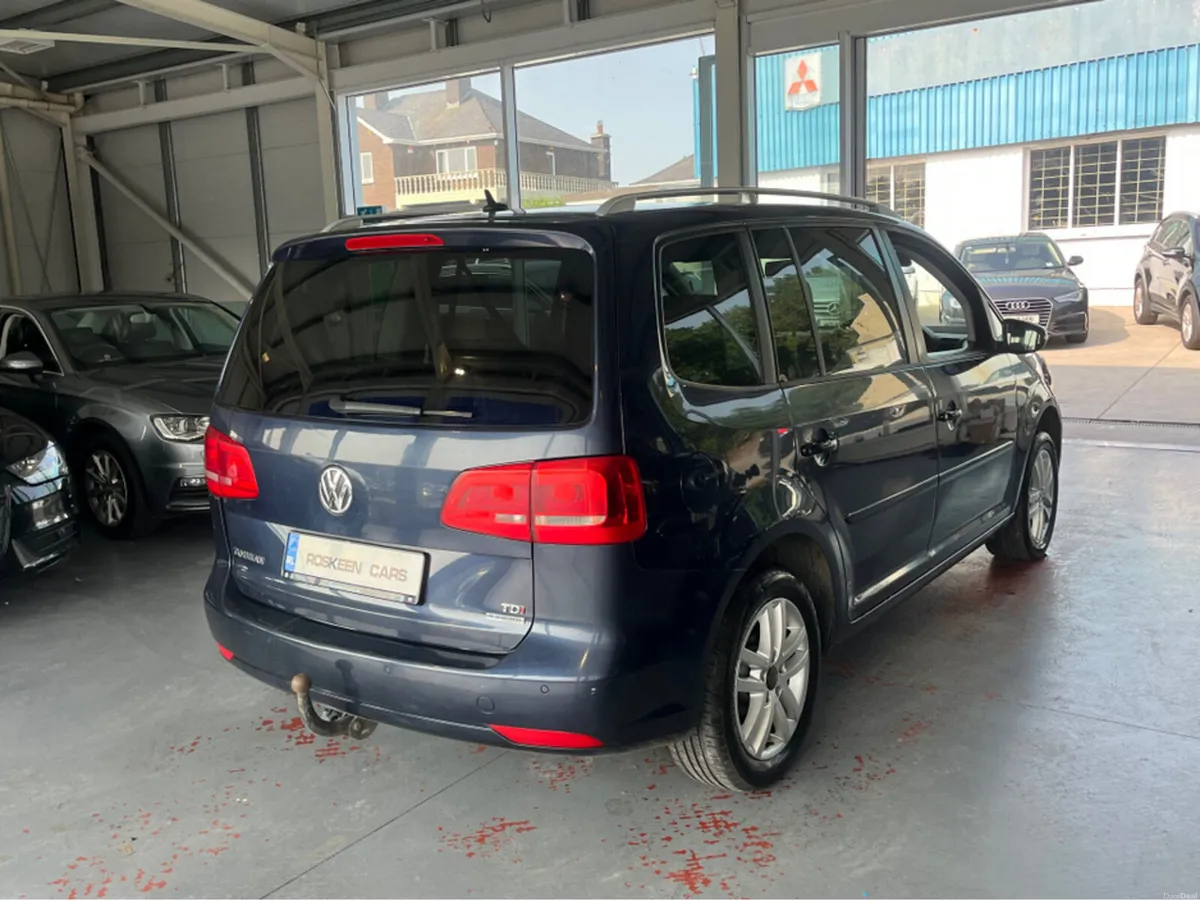 Volkswagen Touran CL BLUEMOTION 1.6 TDI 7SEATS 105 - Image 5
