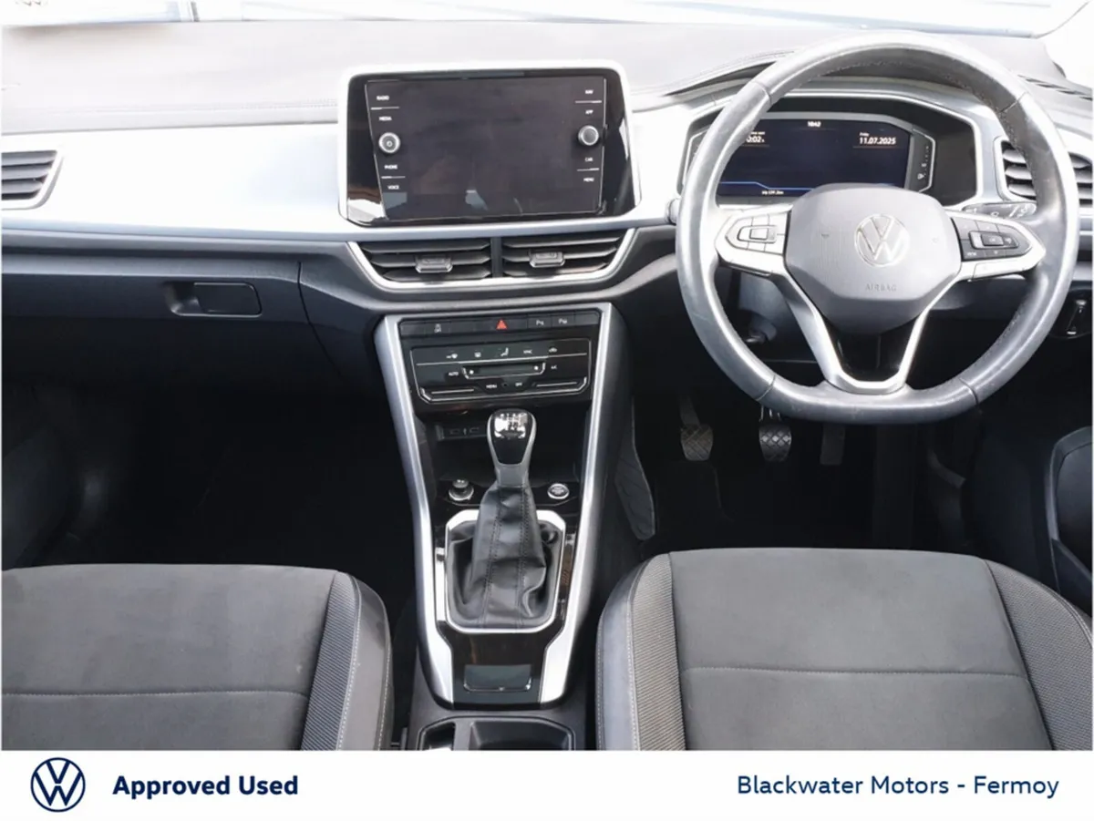 Volkswagen T-Roc 1.0TSI 110BHP STYLE PLUS - Image 3