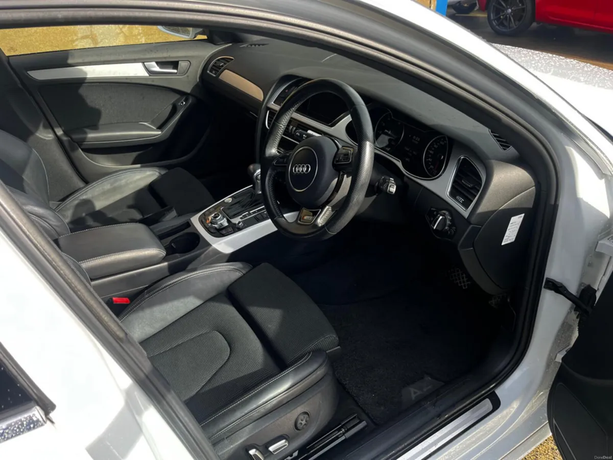 Audi A4 2.0 TFSI S-LINE ESTATE - Image 4