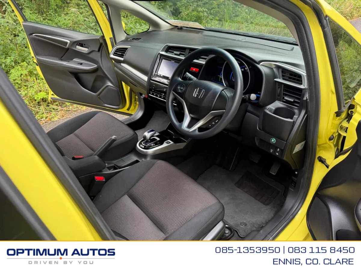 Honda Fit AUTOMATIC SELF CHARGING HYBRID - Image 4