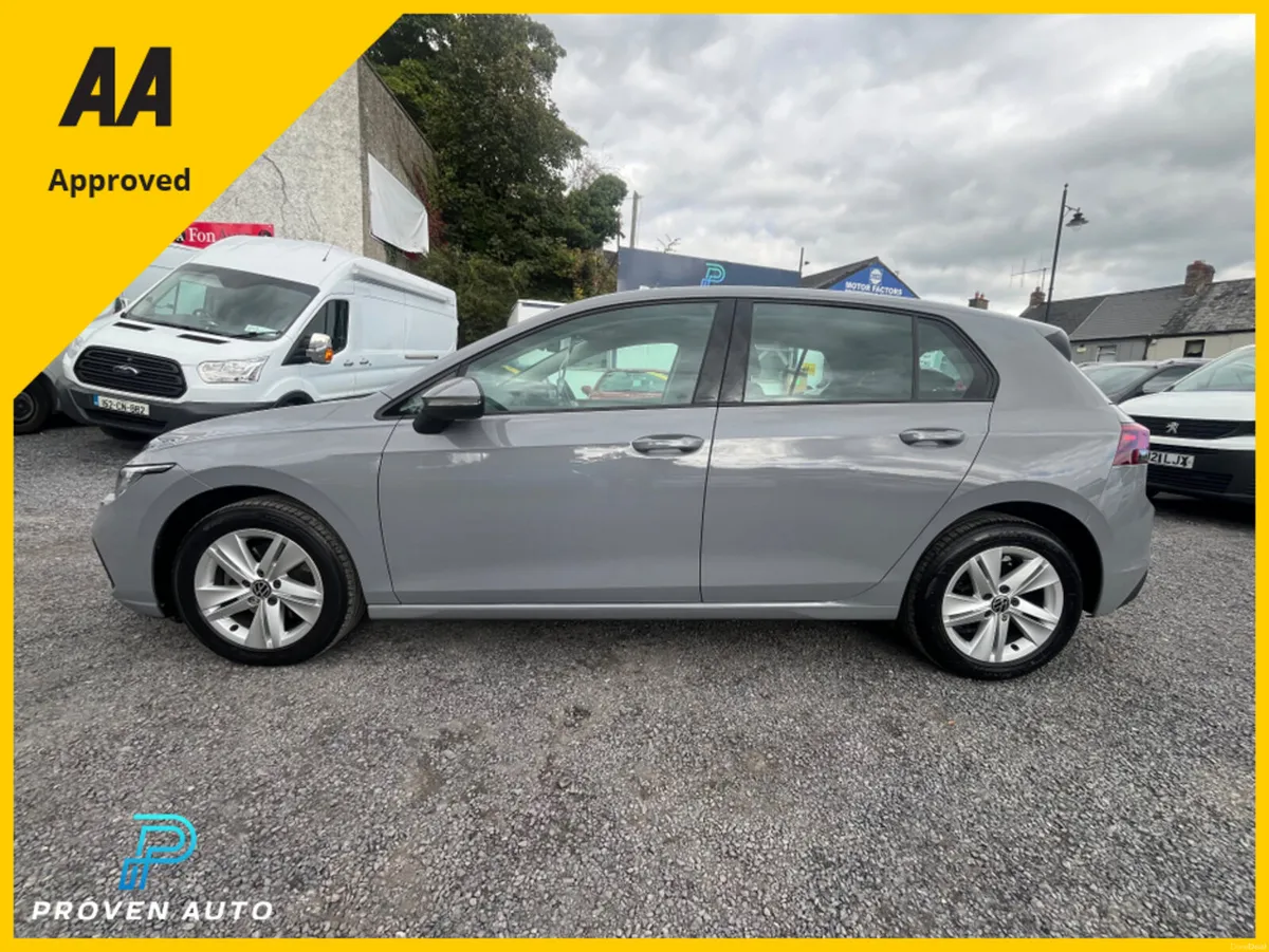 Volkswagen Golf LIFE EDITION 2.0TDI  *1 YEAR UNLIM - Image 4